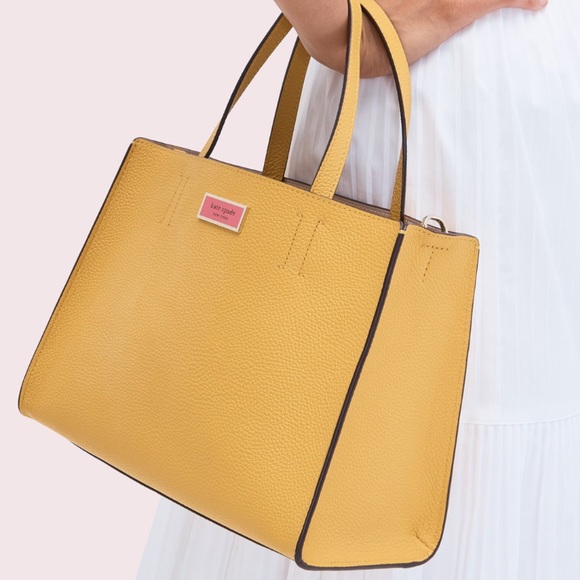 Authentic Kate Spade pebbled leather/zip pouch set - Picture 4 of 8